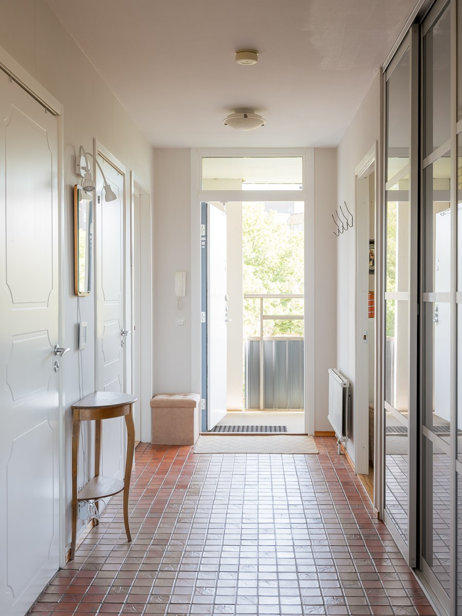 Storslagen utsikt från husets högsta våning! Garageplats ingår!