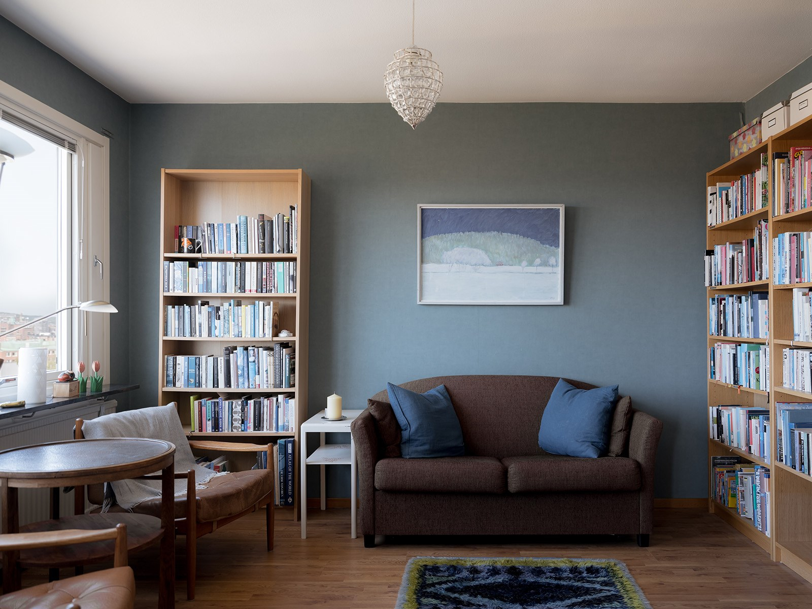 Storslagen utsikt från husets högsta våning! Garageplats ingår!