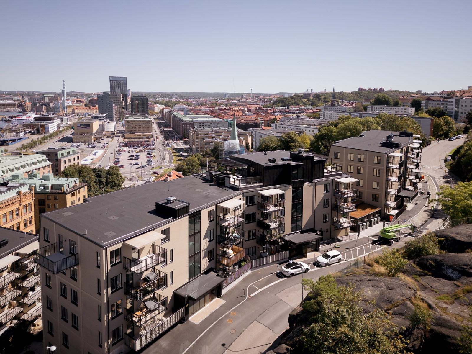 Totalarea på 34 kvm – härliga umgängesytor och stor uteplats