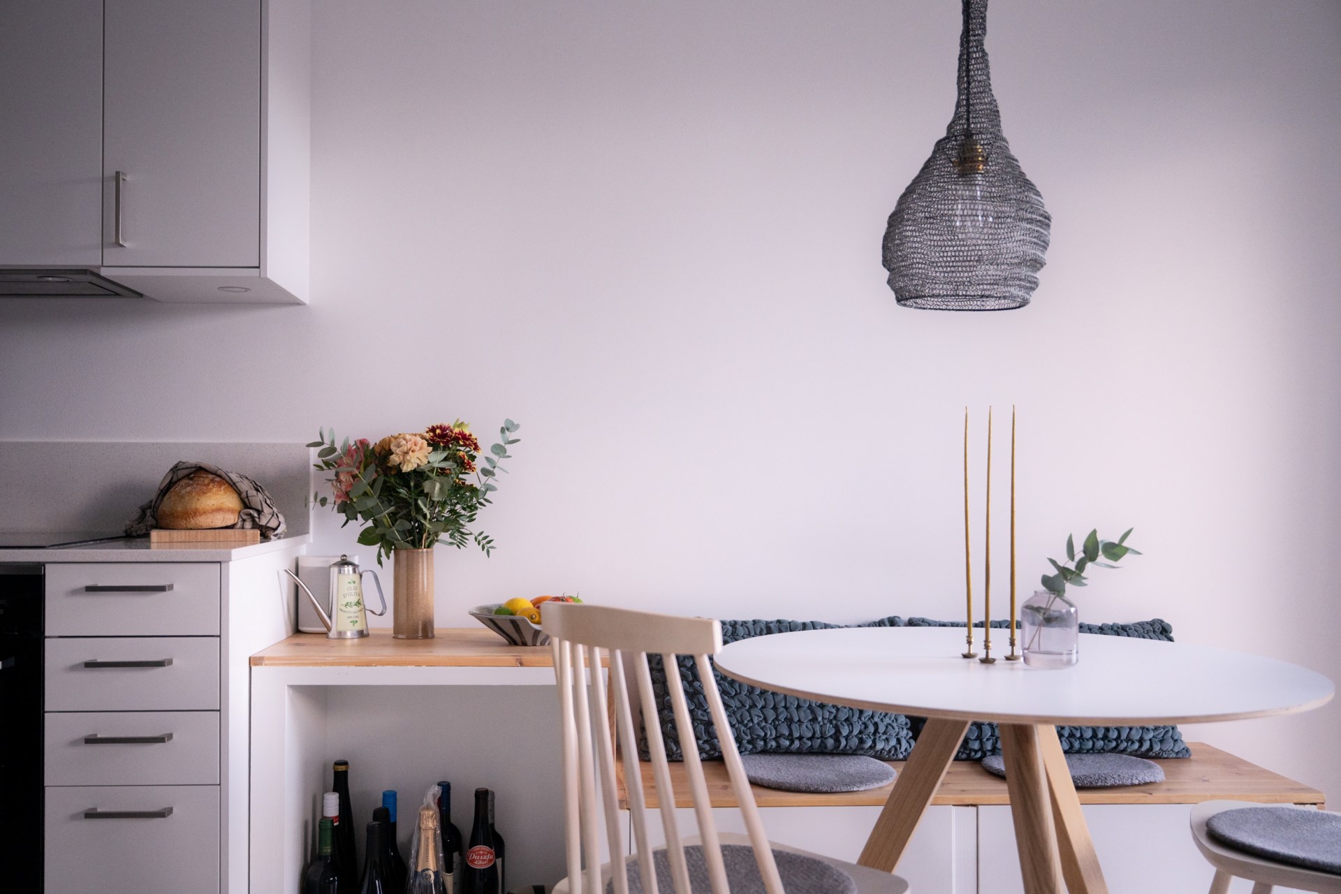 Totalarea på 34 kvm – härliga umgängesytor och stor uteplats