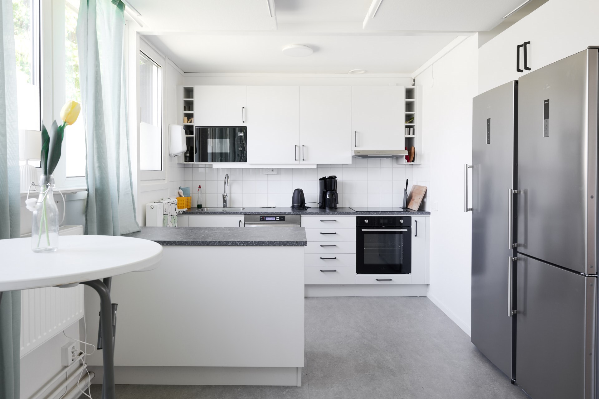 Ljus gaveltvåa högst upp i huset!