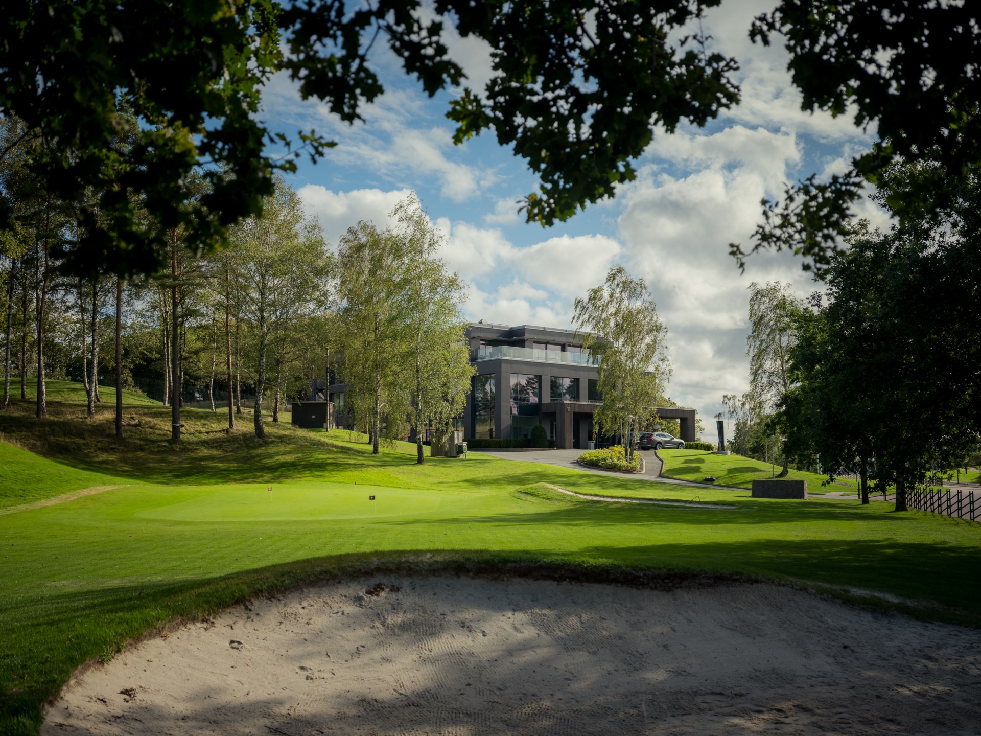 Modern bostad i en förening med högt mervärde
