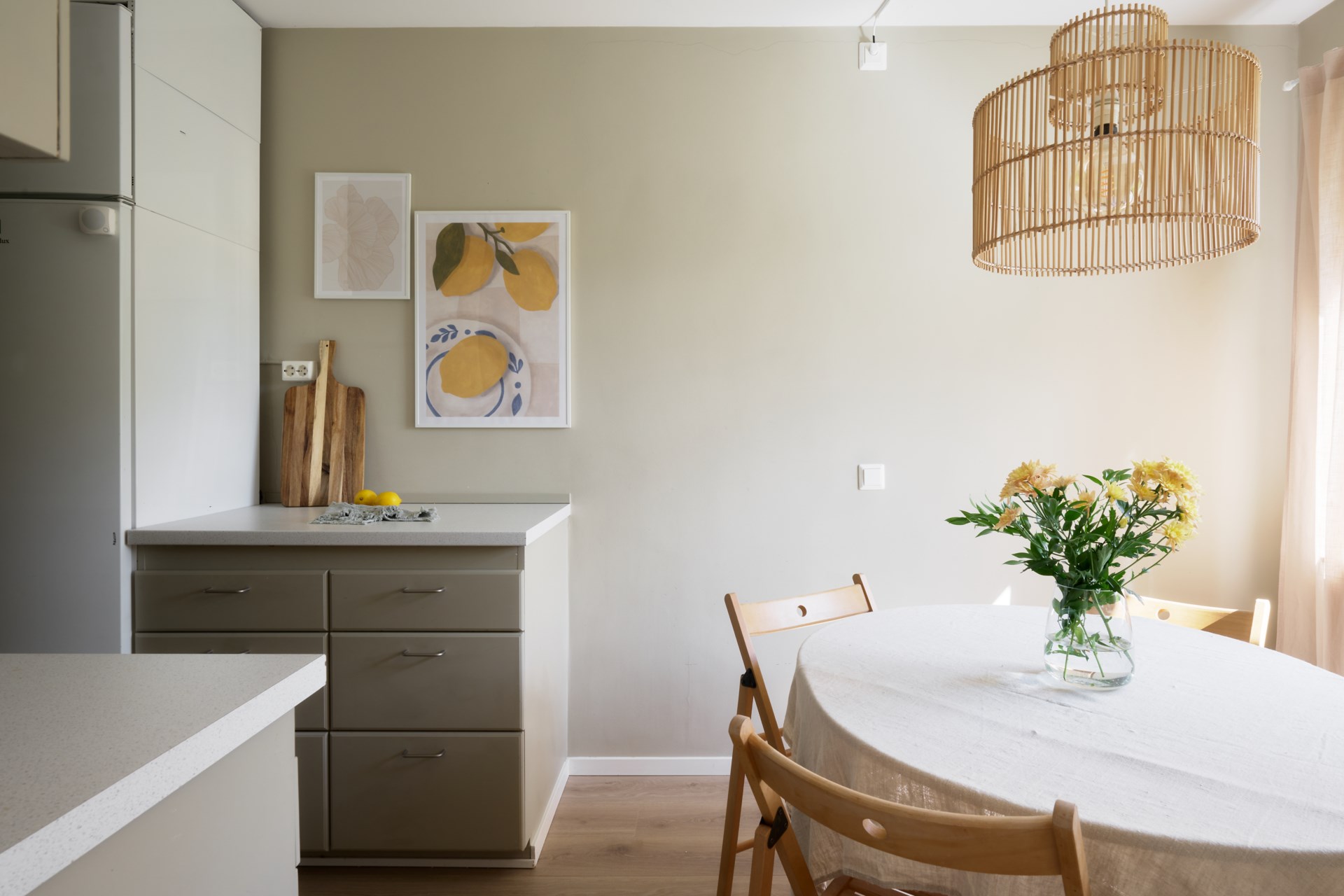 Markplans tvåa med härlig uteplats och nyrenoverat badrum!