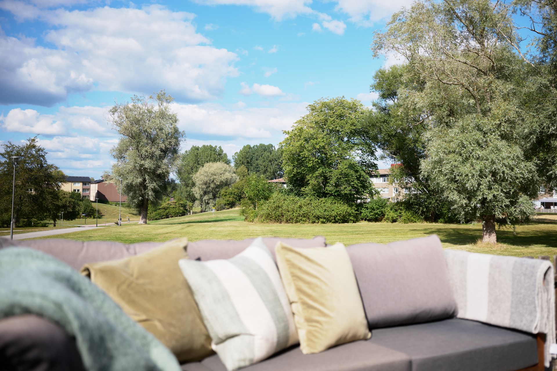 Markplans tvåa med härlig uteplats och nyrenoverat badrum!