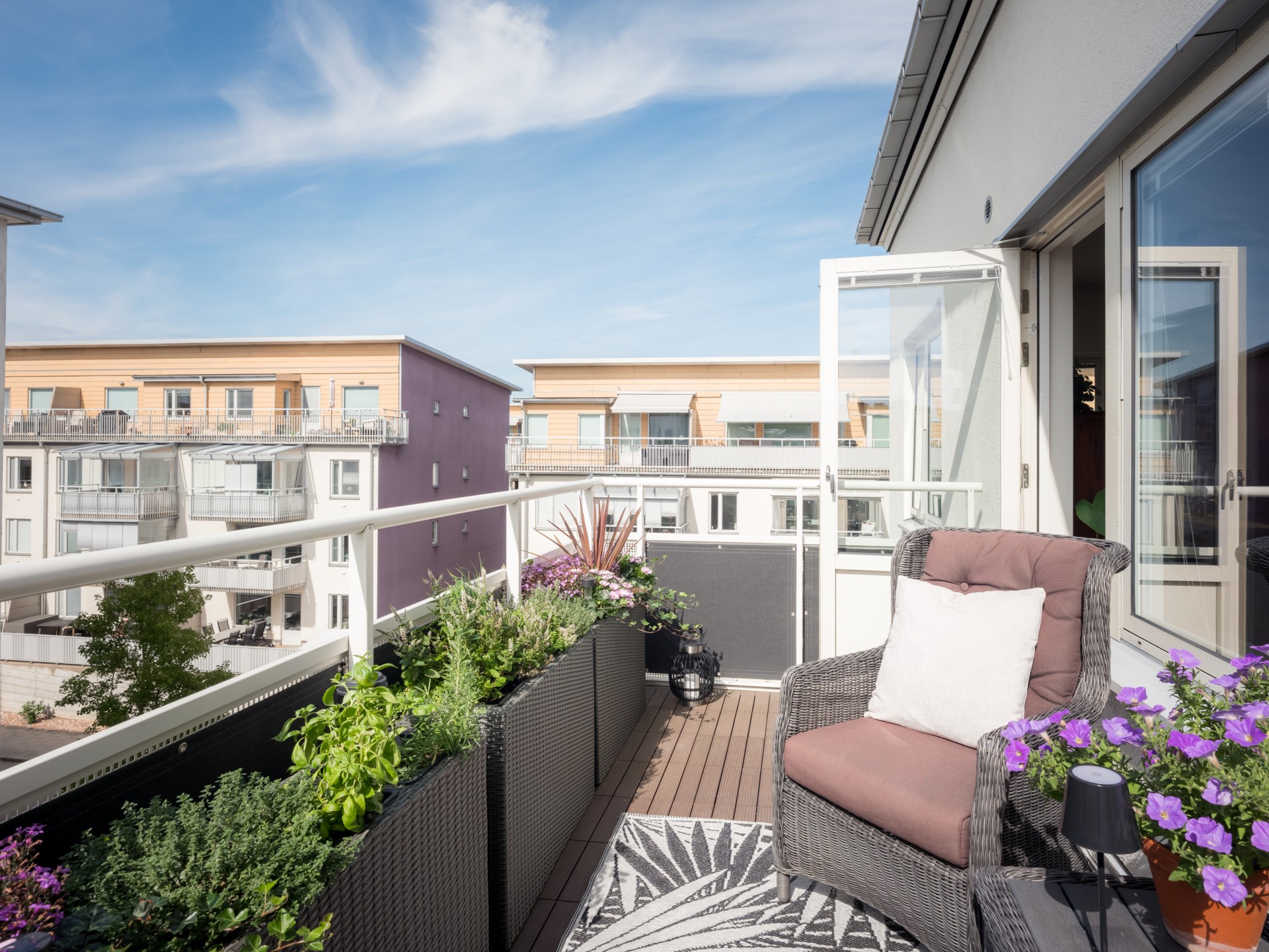 Ångaren Ernas gata 9-30.jpg