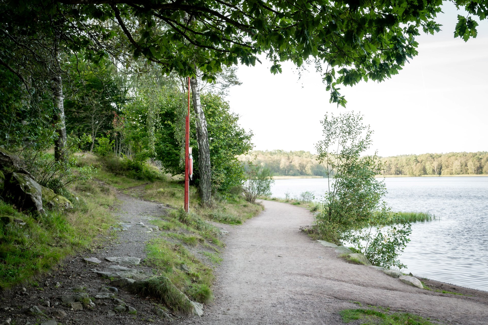 Markplans tvåa med härlig uteplats och nyrenoverat badrum!