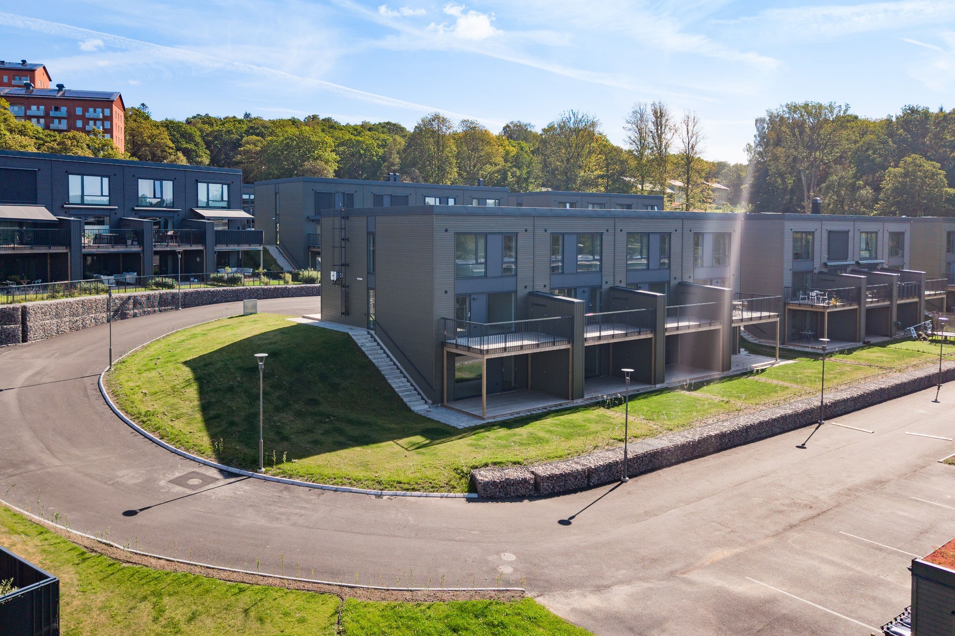 Arkitektritat gavelradhus på 156 kvm i Lärkgläntan