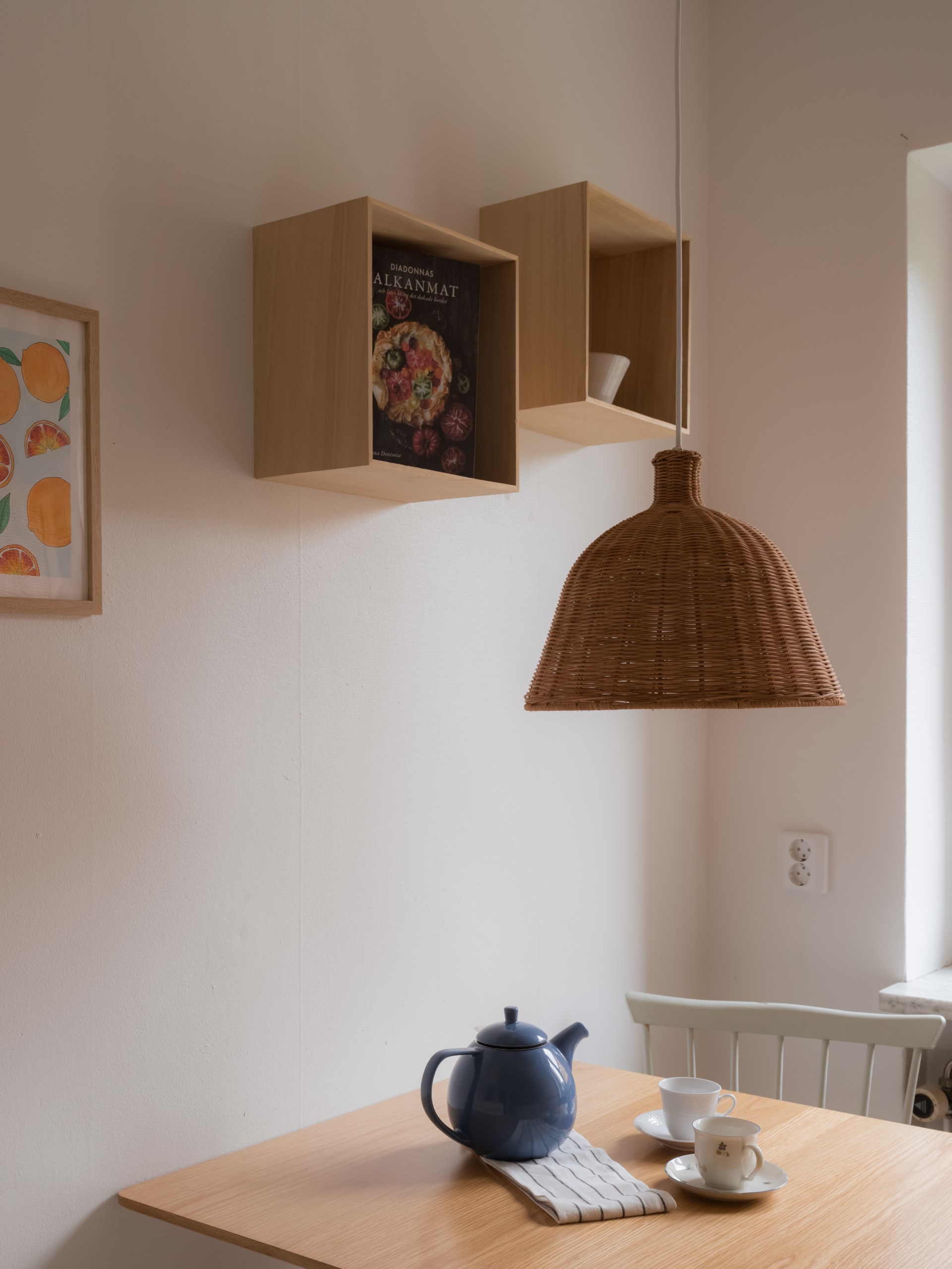 Ljus tvåa med originalcharm och solig söderbalkong