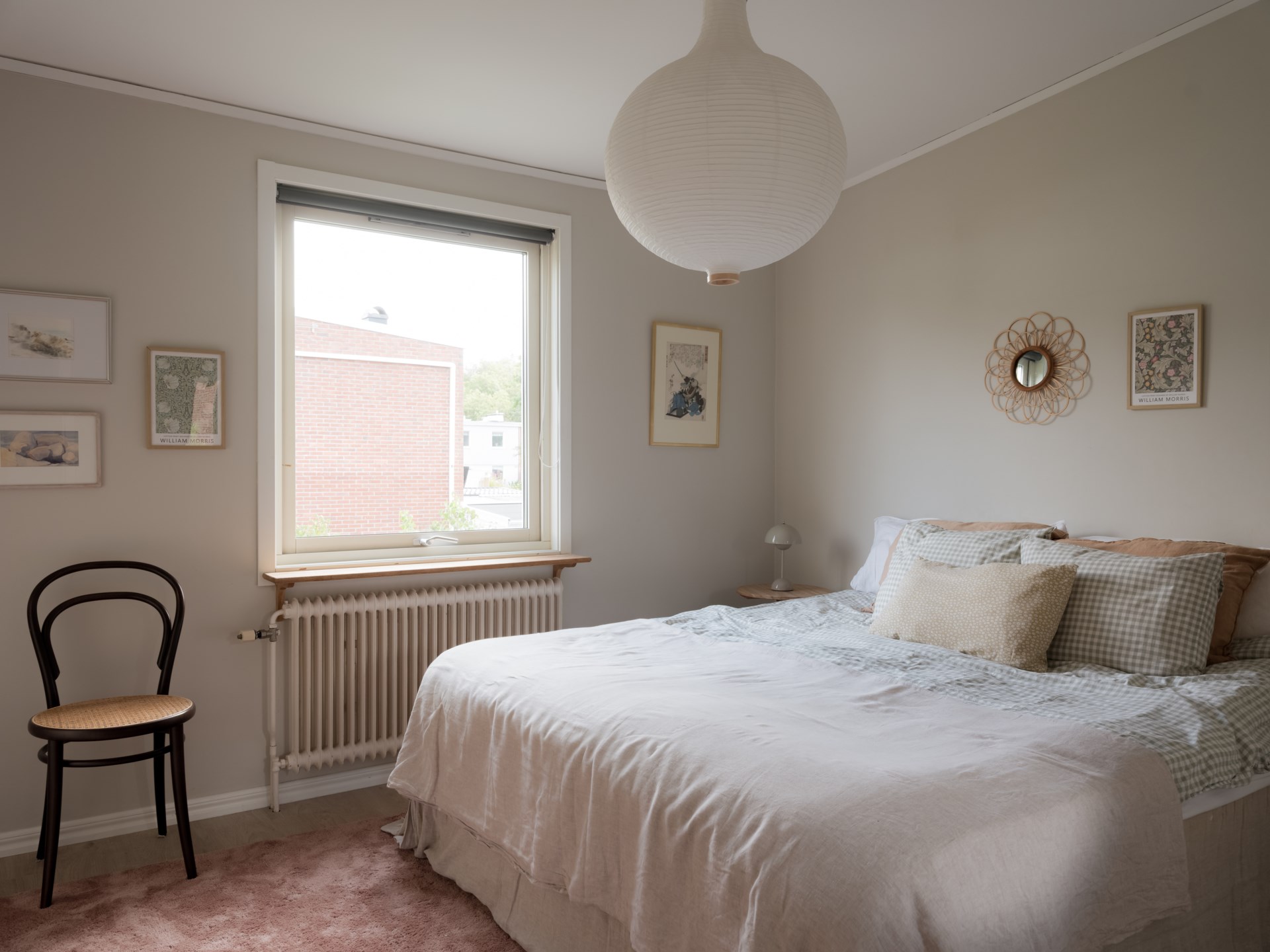 Fint renoverat gavelradhus med altan i sydvästläge