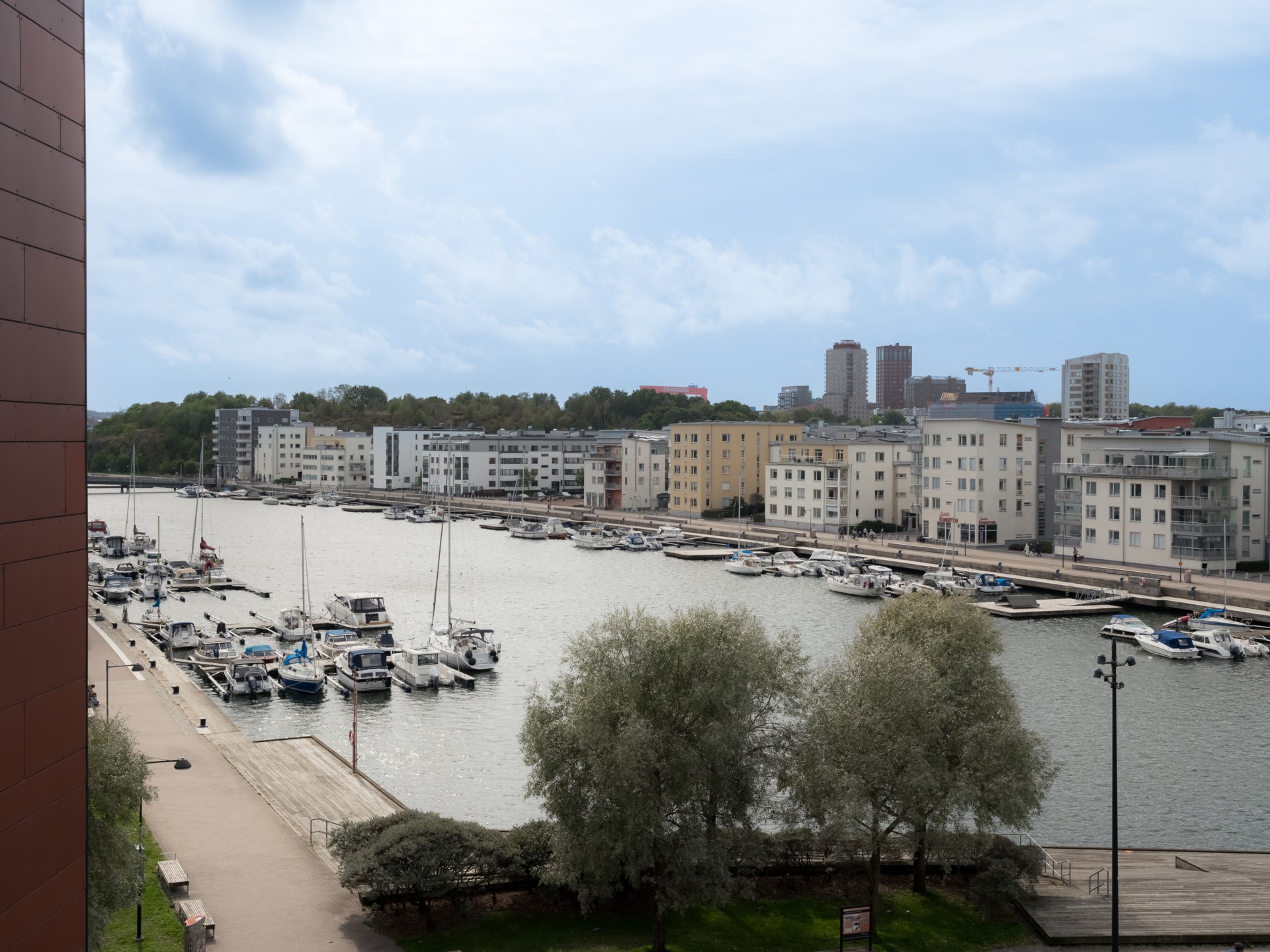 Ljus tvåa med solig balkong