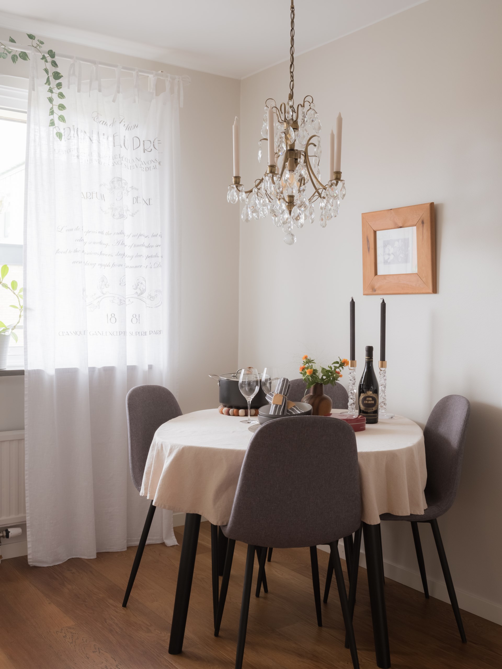 Ljus och rymlig tvåa med inglasad söderbalkong